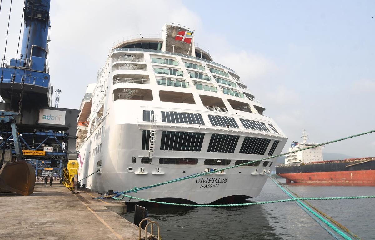 cruise liner in visakhapatnam